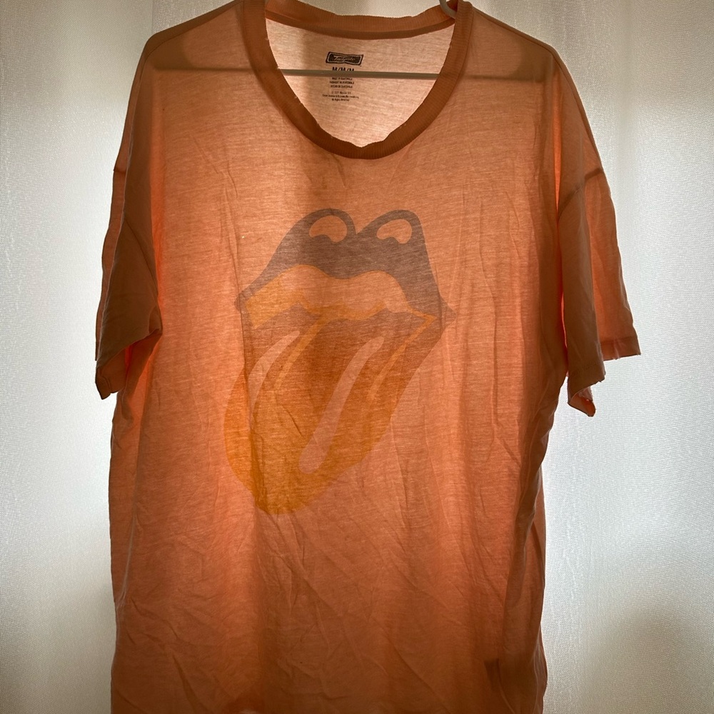 light pink graphic Rolling Stones t shirt